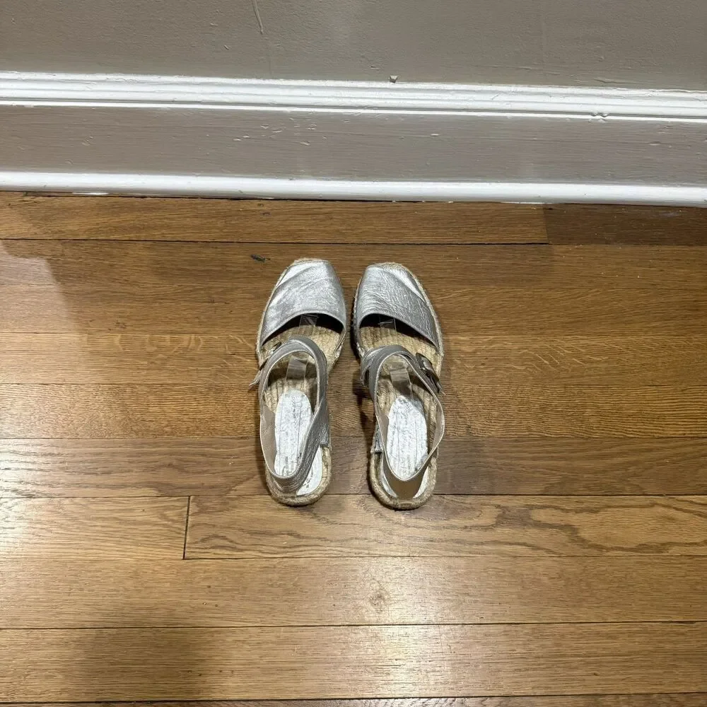 House Of Harlow 1960 Silver Cross Strap Flats Espadrilles Sz 9